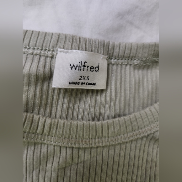 COPY - Wilfred ADVENTURE TANK | Aritzia | 2XS SAGE MIST - Picture 3 of 5